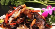 茶树菇炖腊肉怎么做，茶树菇食谱推荐