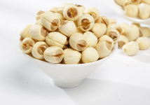 莲子的心可以吃吗？莲子的食用功效及作用大全