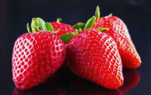 草莓有哪些营养价值？什么时间段吃草莓最合适？哪些人不宜吃
