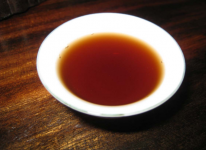 虫屎茶冲泡以后是什么味道?虫屎茶甘醇而爽口!大家可不要被它的名字蒙蔽了