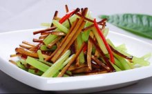 ​ 凉拌韭苔有什么做法？这几道韭苔小菜清凉爽口又营养！三分钟就能学会！