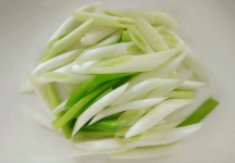 大葱怎么切？日常做大葱的切法介绍！