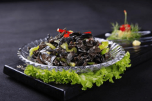 干巴菌你还在炒着吃?教你做一道鲜嫩无比的凉拌干巴菌!