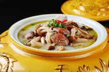 你知道蟹味菇鸡蛋汤的做法吗？这样做出来的蟹味菇鸡蛋汤超级好喝！