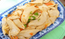 听说白灵菇和肉很配?简单几招助你你炒出美味白灵菇炖肉美味!