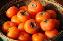 脆柿子怎么吃要剥皮吗?脆柿子在食用时又有哪些禁忌呢?