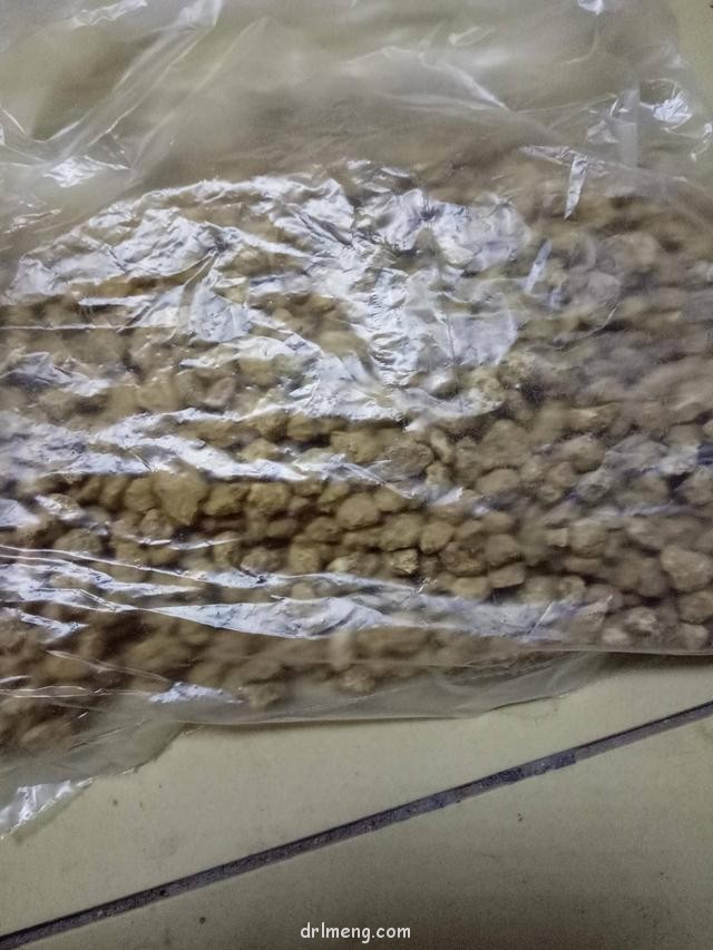 塑料袋，小方盆，过筛颗粒土粉尘