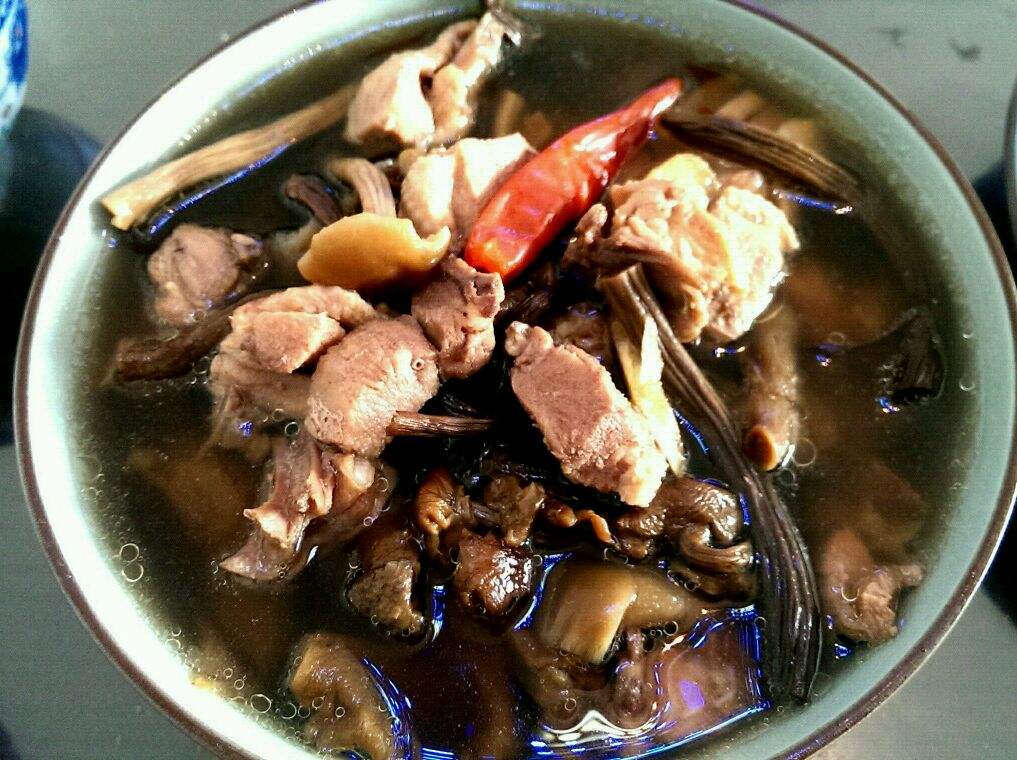 茶树菇与什么食物相克？茶树菇和什么搭配最好？