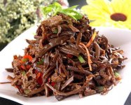 茶树菇炒肉的做法与营养价值