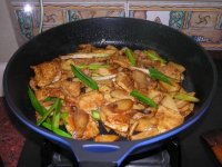 鸡腿菇能和豆腐一起炒吗？吃鸡腿菇对人体有什么好处？