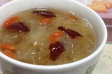 银耳大枣枸杞汤的做法-美容养颜的夏日饮品