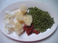 银耳可以和绿豆一起煮吗？绿豆银耳汤的功效与作用有哪些？