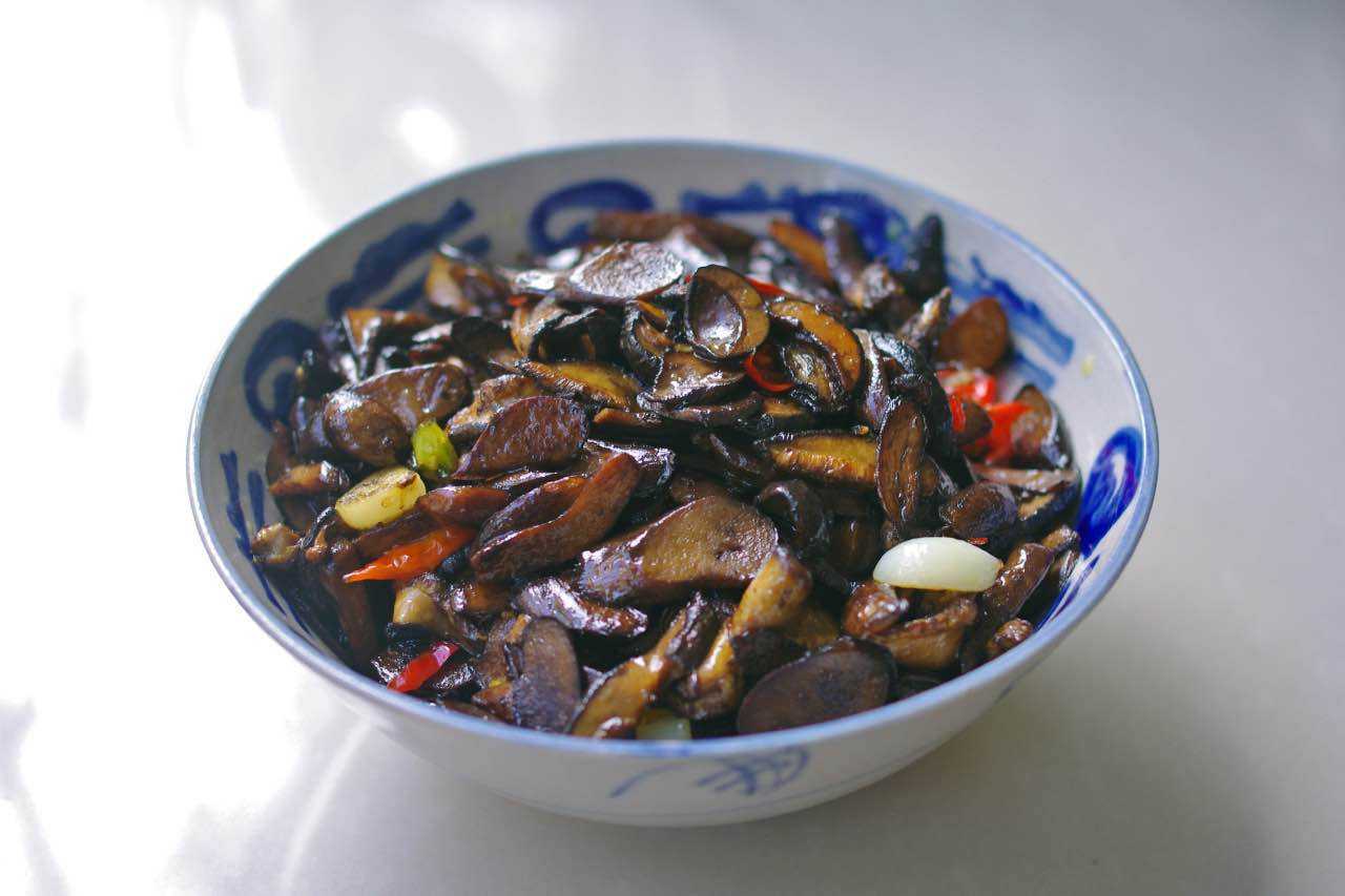 野生黑牛肝菌有毒吗