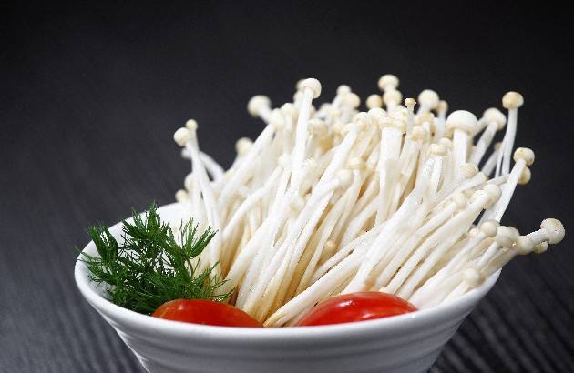 金针菇的营养价值是什么，金针菇怎么吃最有营养？