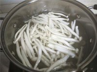 白玉菇焯水多长时间，白玉菇的做法