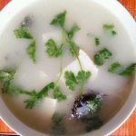 鲫鱼豆腐海鲜菇汤