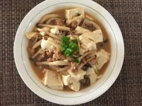 海鲜菇豆腐汤的做法，海鲜菇的营养价值