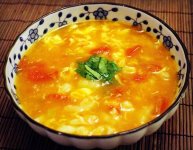 西红柿鸡蛋海鲜菇汤的做法，海鲜菇好吃的做法