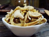 黄花菜榛蘑炖鸡-产后月子餐