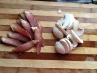腊肉口蘑的炒法，吃腊肉口蘑有什么好处？