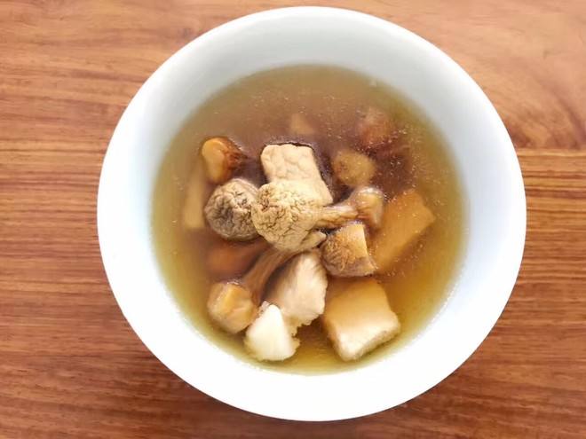 感冒能喝姬松茸汤吗