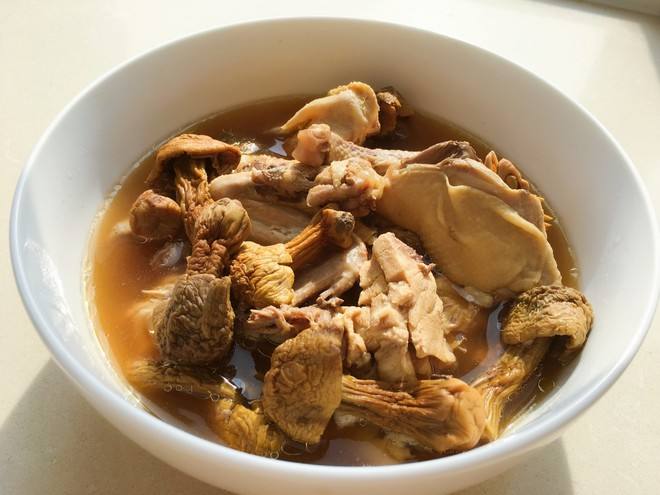 姬松茸炖三黄鸡怎么做美味
